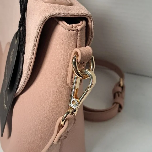 NWT Chic Pink Leather Crossbody Bag with Adjustable Strap By Moda Luxe - Picture 4 of 11